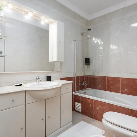 Modern 2br *