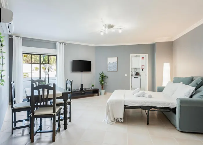Modern 2br