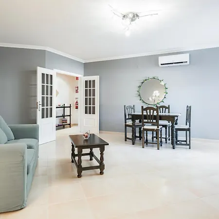 Апартаменты Modern 2br Картейра