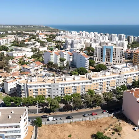 Апартаменты Modern 2br